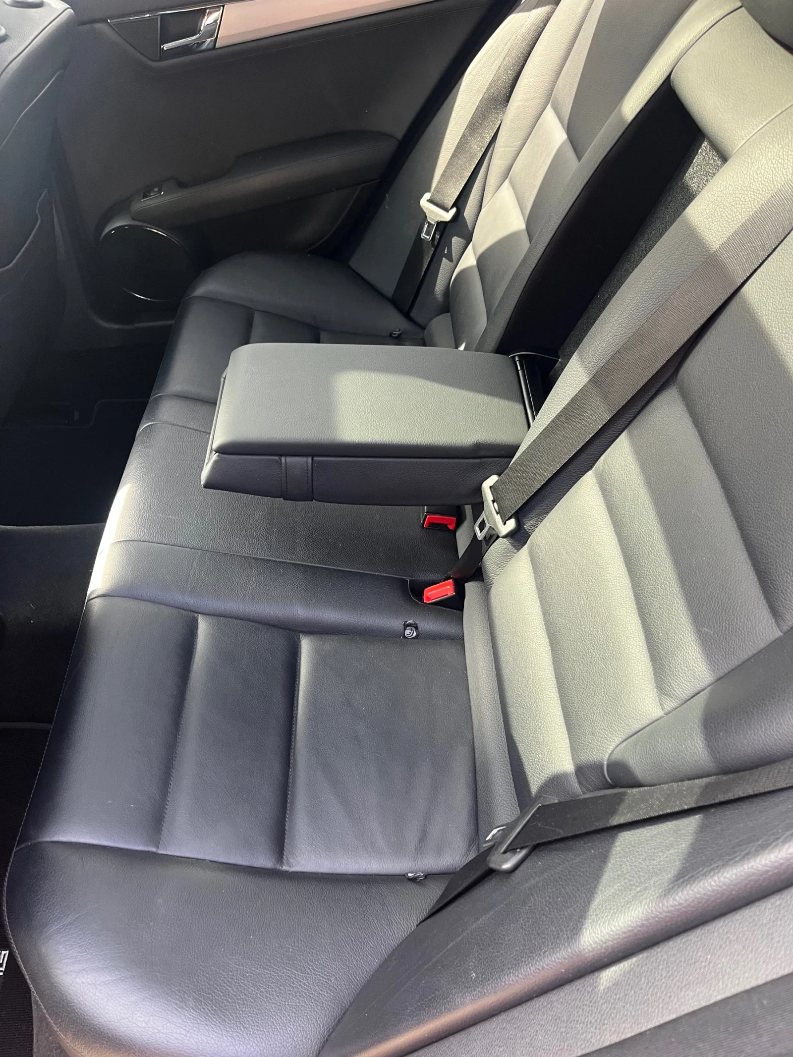 Mercedes-Benz C 350 AMG - TOP - Като нова - SWISS  - изображение 9
