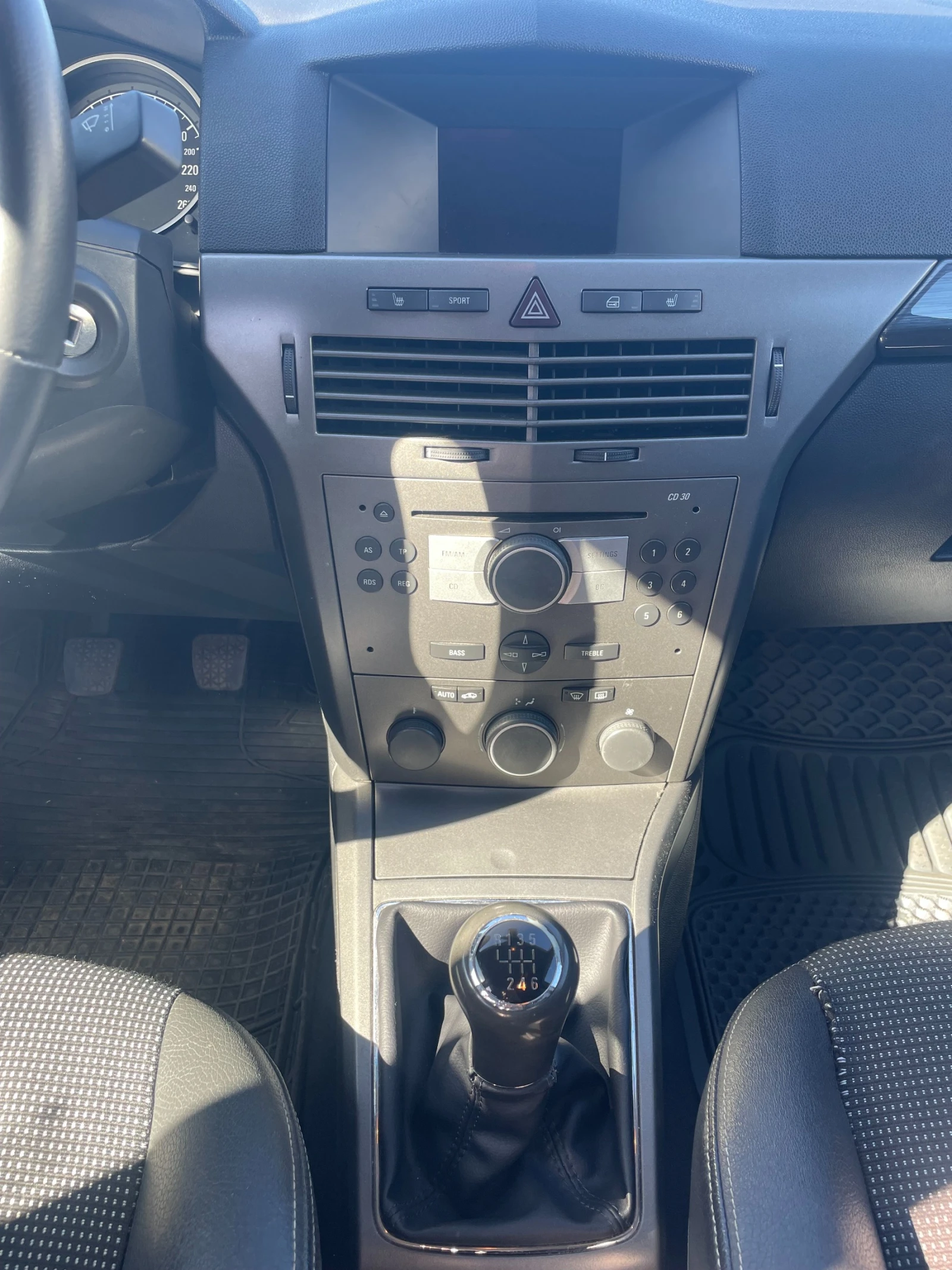 Opel Astra 2.0T | Mobile.bg   13