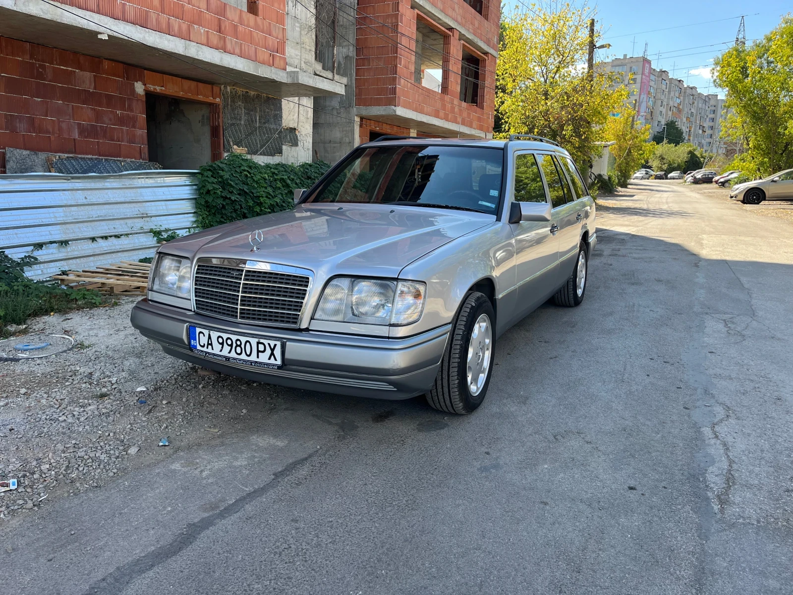 Mercedes-Benz E 300 | Mobile.bg   1