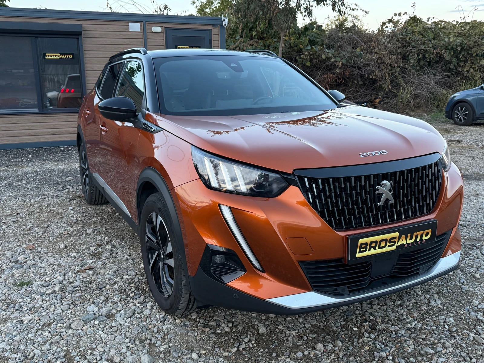 Peugeot 2008 GT Line - изображение 7
