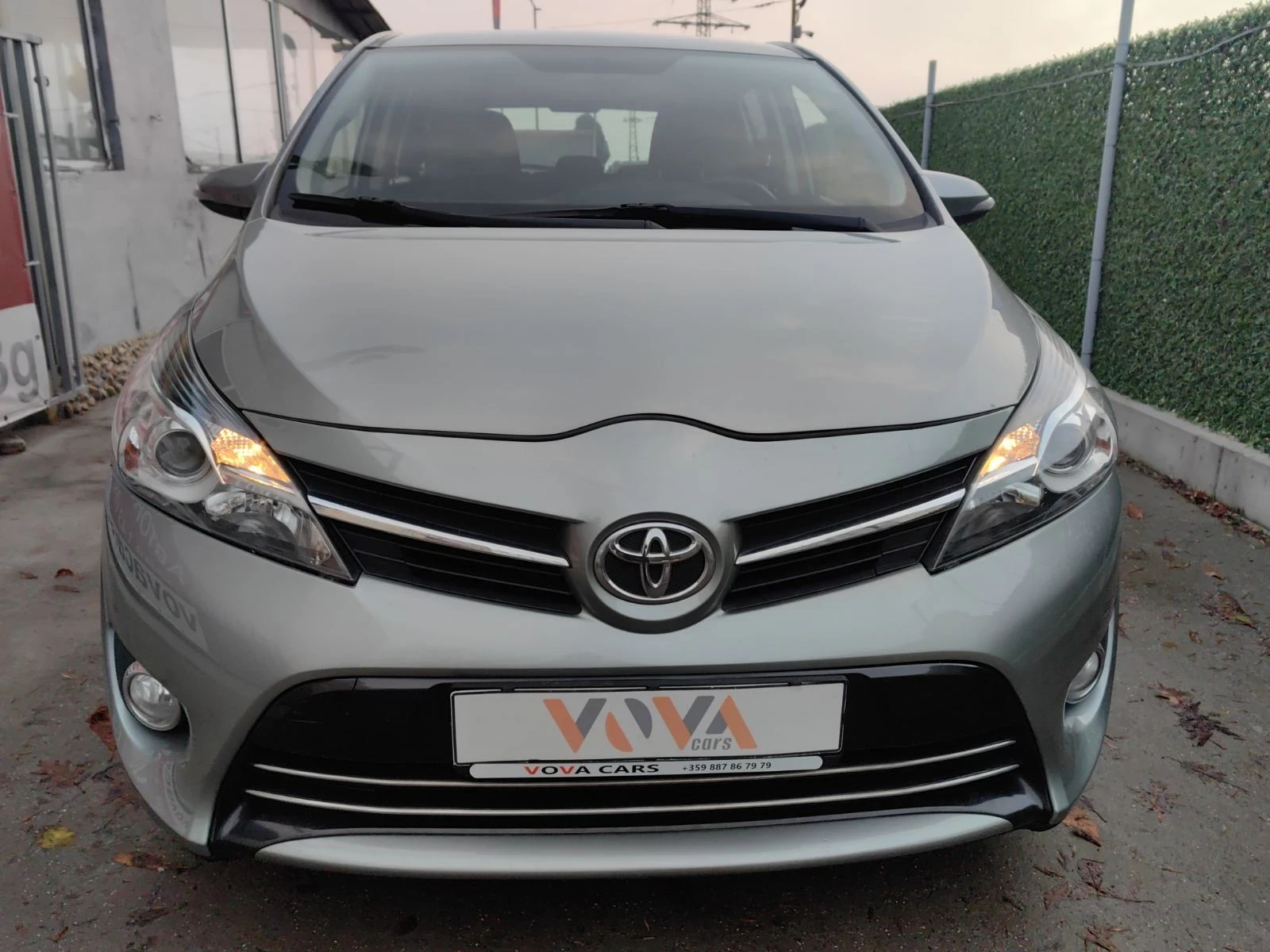 Toyota Verso 1.6i-132к.с Comfort - изображение 6