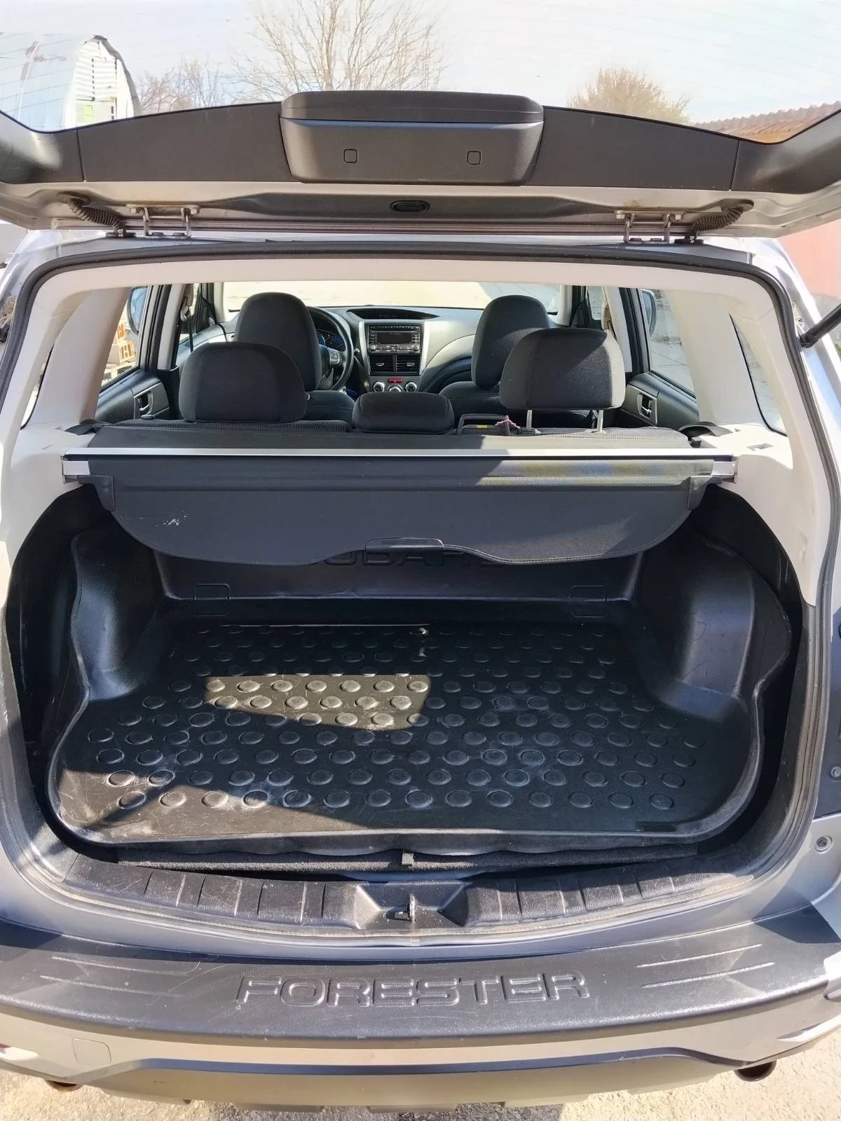 Subaru Forester 2.0 Газ Бензин , снимка 5 - Автомобили и джипове - 53880352