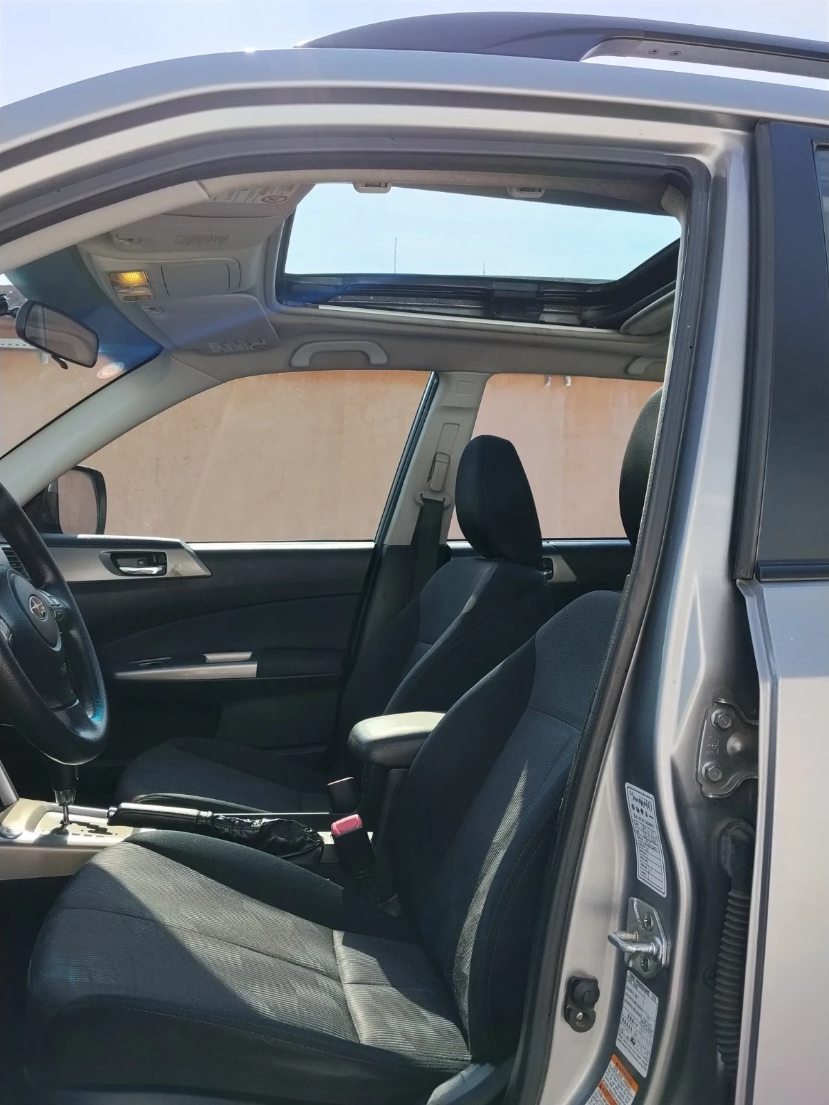 Subaru Forester 2.0 Газ Бензин , снимка 8 - Автомобили и джипове - 53880352