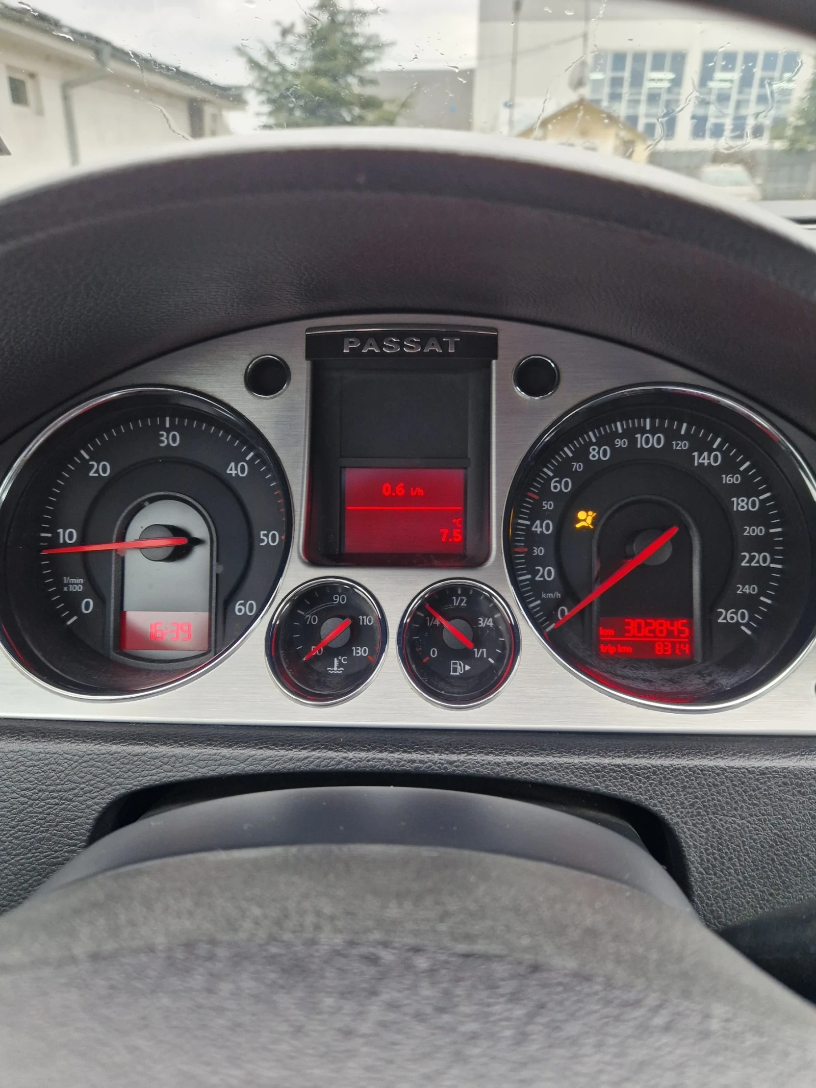 VW Passat, снимка 9 - Автомобили и джипове - 53916220