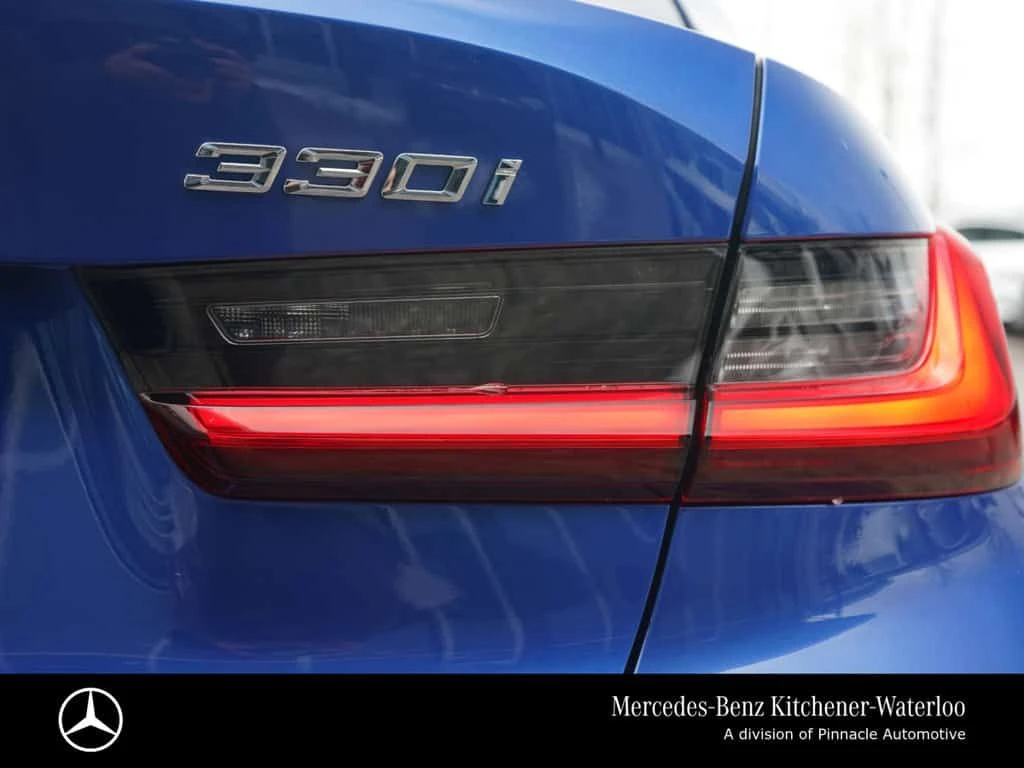 BMW 330 * xDrive * CARFAX * ЦЕНА ДО БГ, снимка 9 - Автомобили и джипове - 53925393