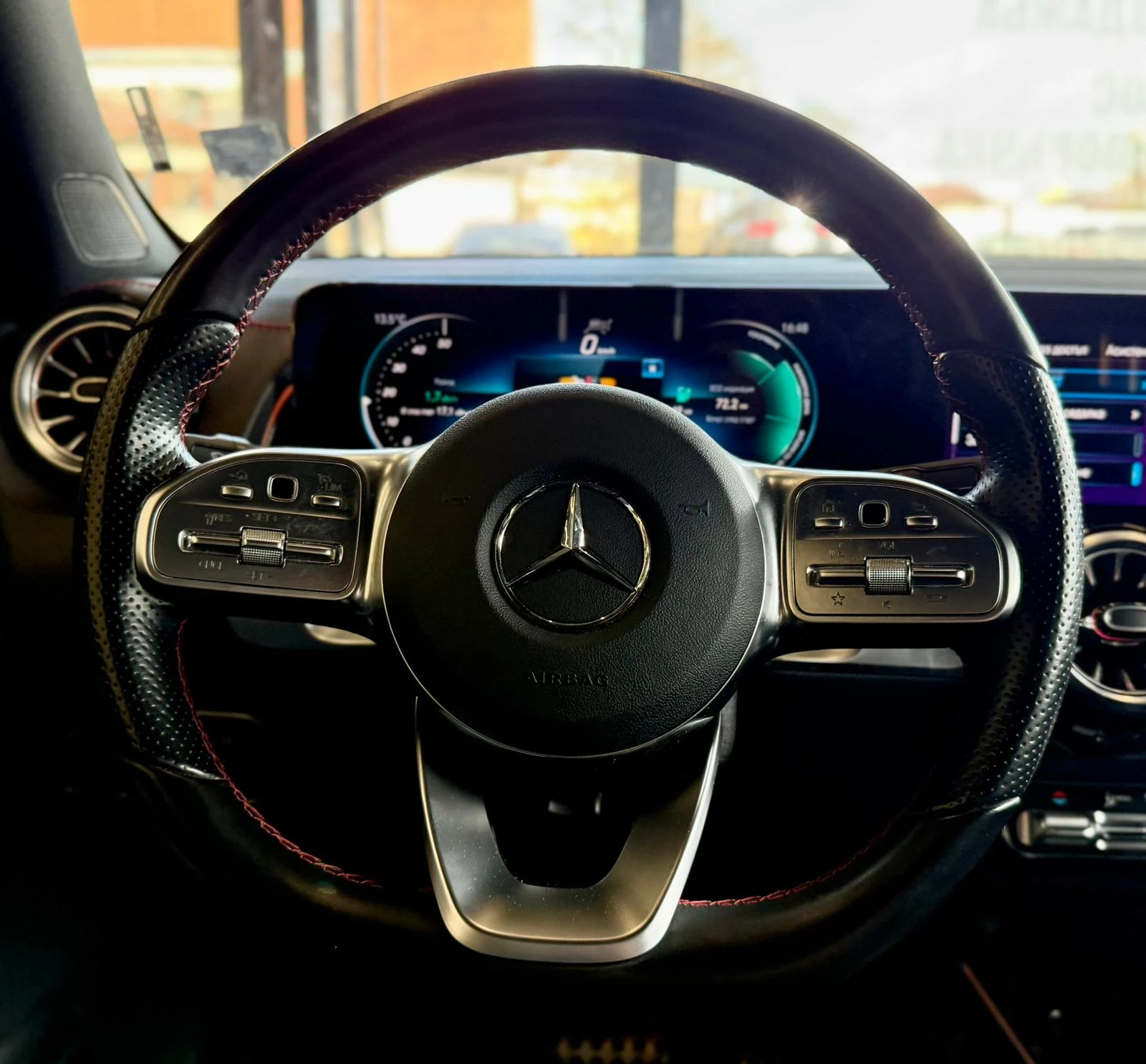 Mercedes-Benz EQB 350* 4matic* Гаранционен* * лизинг, снимка 11 - Автомобили и джипове - 54220413