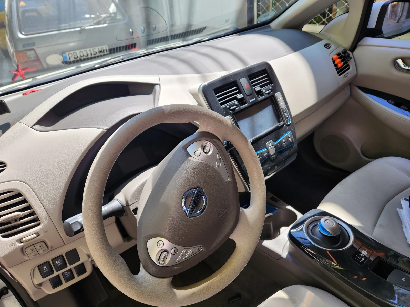 Nissan Leaf  ZE, снимка 8 - Автомобили и джипове - 54342705