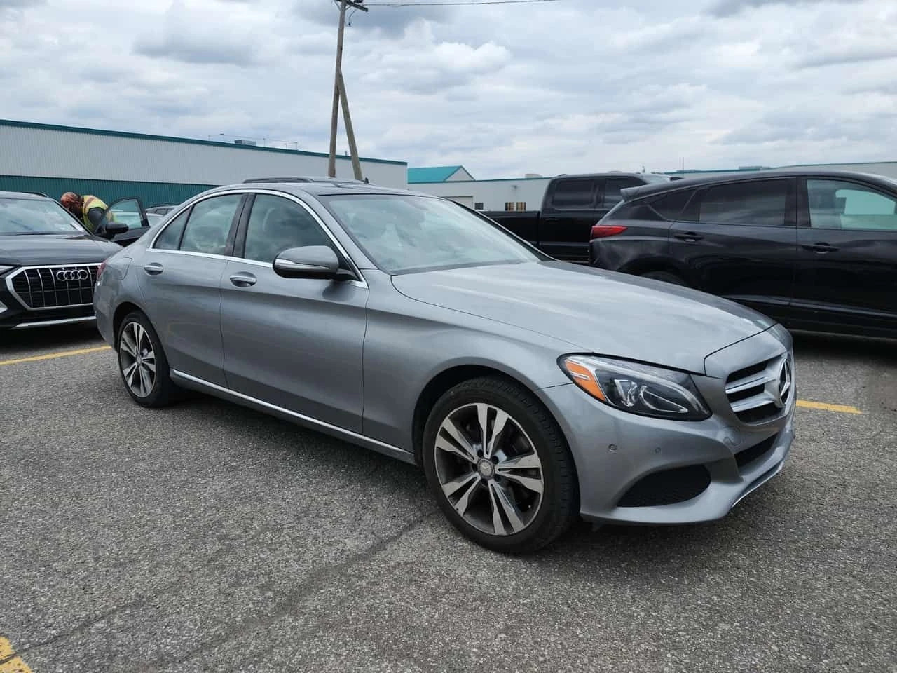 Mercedes-Benz C 300 * CARFAX * 2 КЛЮЧА * КАМЕРА * НАВИГАЦИЯ * , снимка 2 - Автомобили и джипове - 54465210