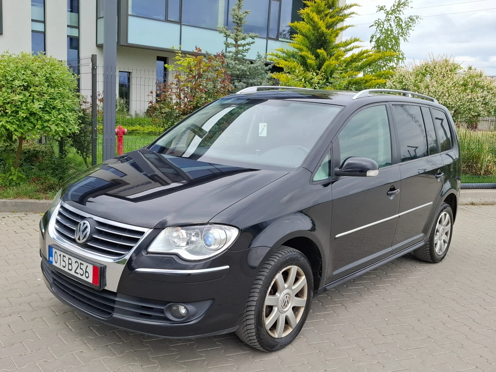 VW Touran 1.9TDI* (105кс)* FACELIFT* KLIMATRONIK* НОВ ВНОС* , снимка 3 - Автомобили и джипове - 54484368
