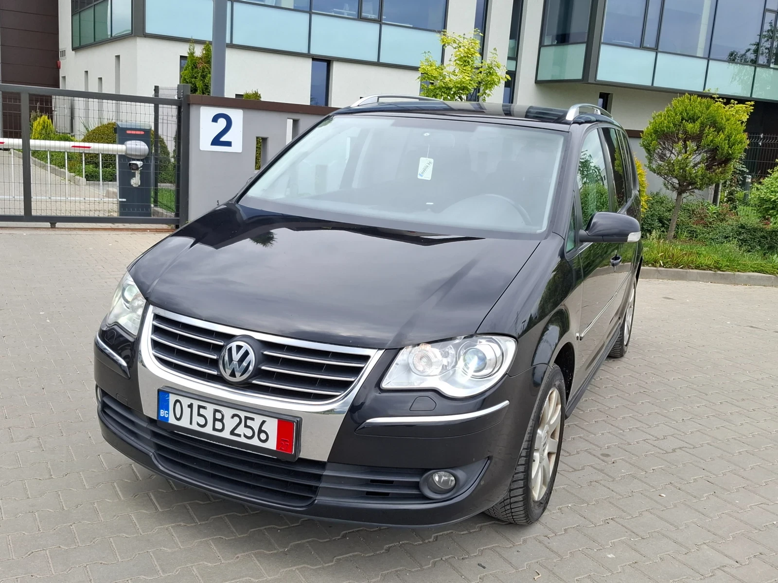 VW Touran 1.9TDI* (105кс)* FACELIFT* KLIMATRONIK* НОВ ВНОС* , снимка 5 - Автомобили и джипове - 54484368