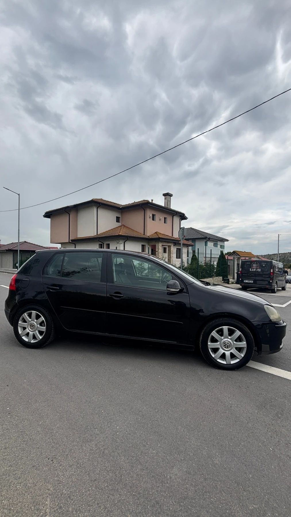 VW Golf V 2.0 tdi, снимка 9 - Автомобили и джипове - 54618858
