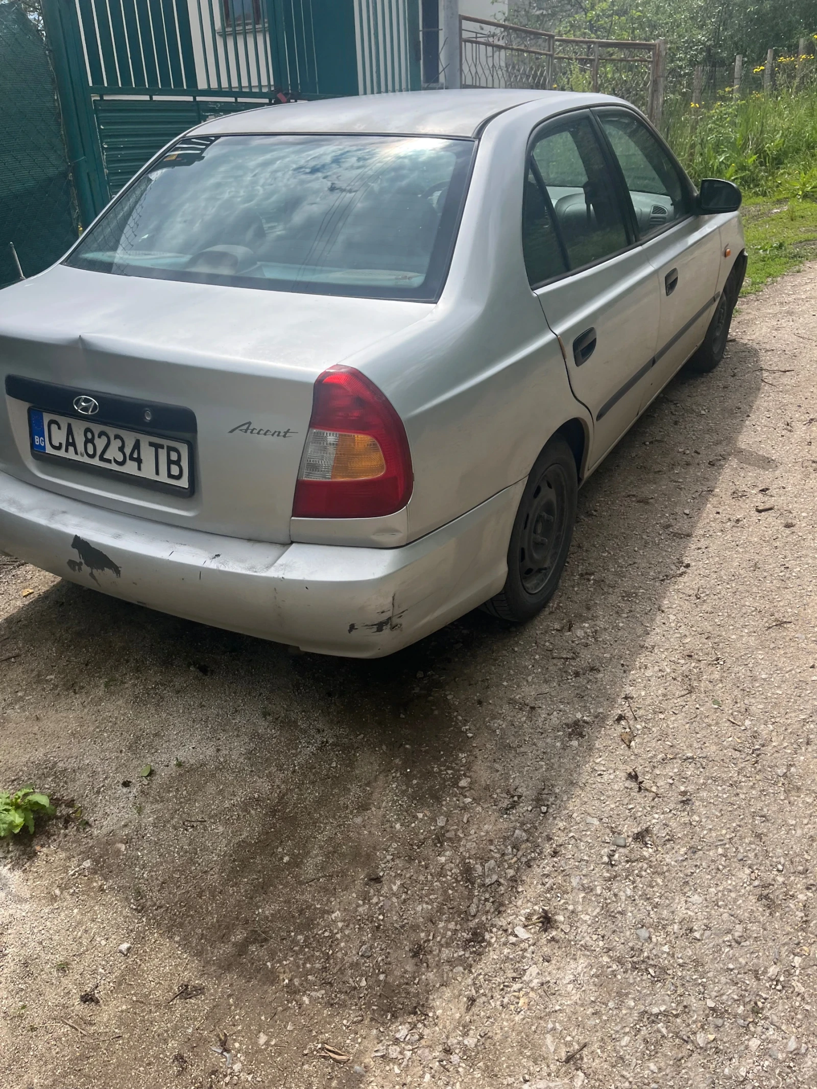 Hyundai Accent, снимка 3 - Автомобили и джипове - 54660111