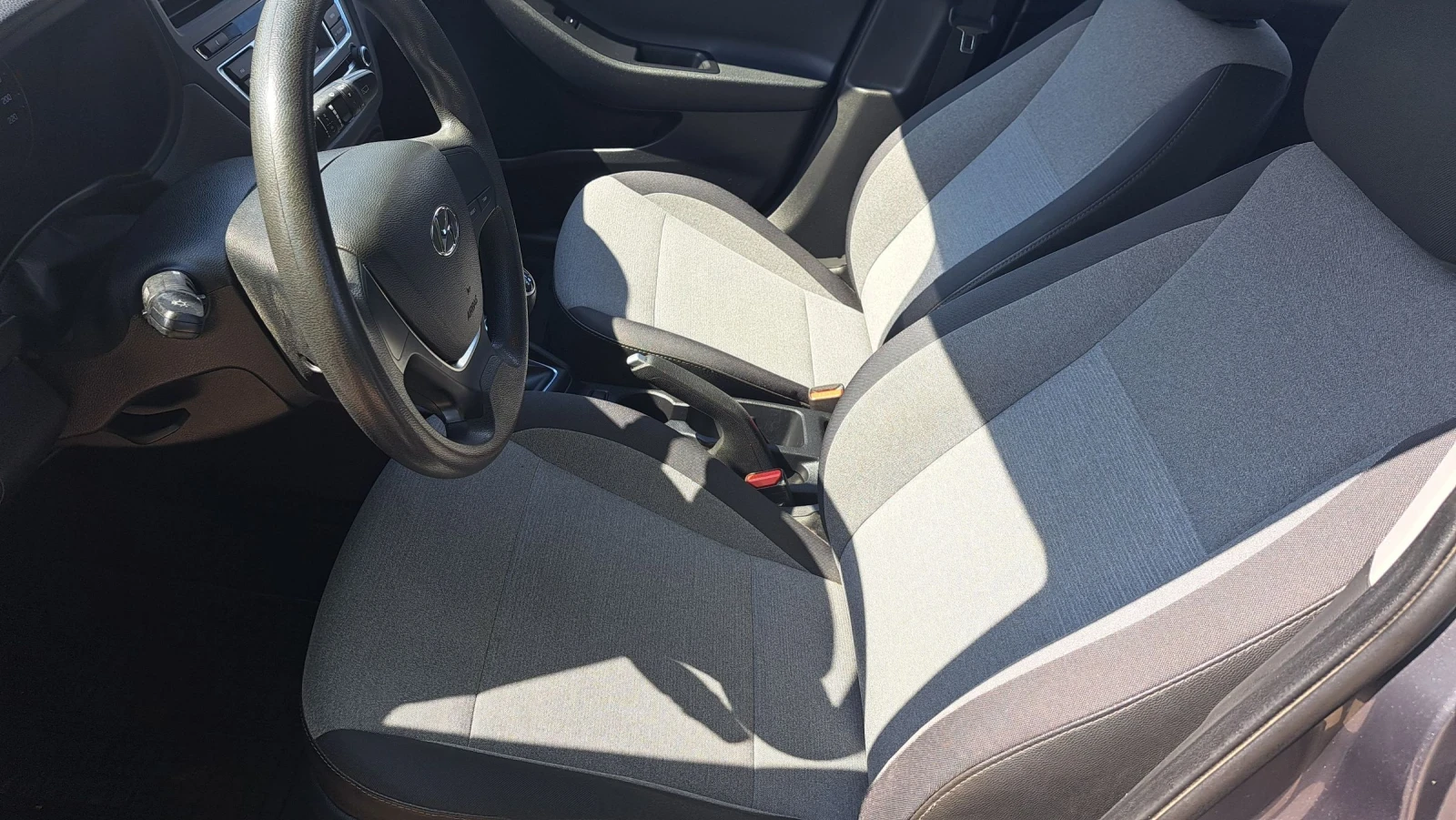 Hyundai I20 Евро 6, 1.4-90к.с, снимка 12 - Автомобили и джипове - 54739863