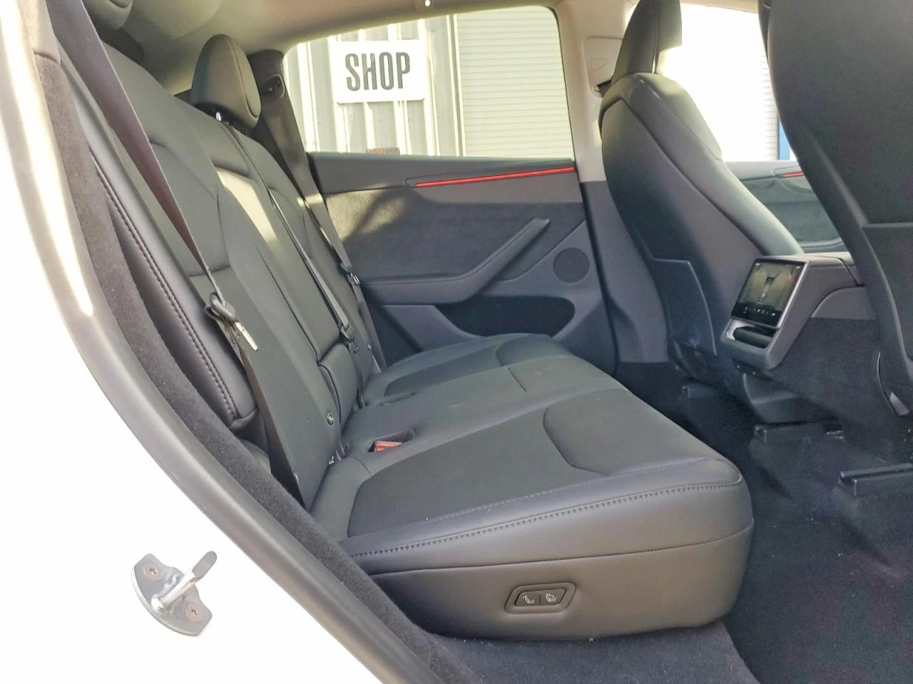 Tesla Model Y | Mobile.bg � ����������� 10