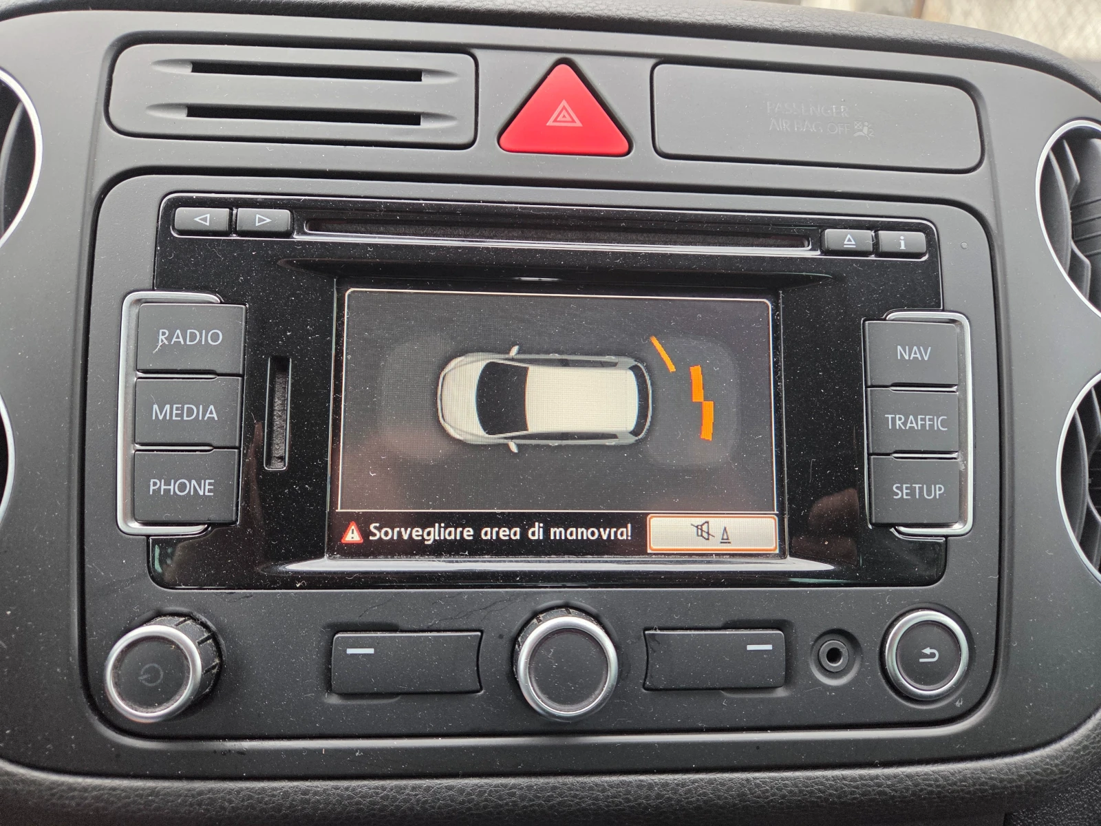 VW Golf Plus 2.0TDI 140 k.c.DSG NAVI, снимка 10 - Автомобили и джипове - 54894720