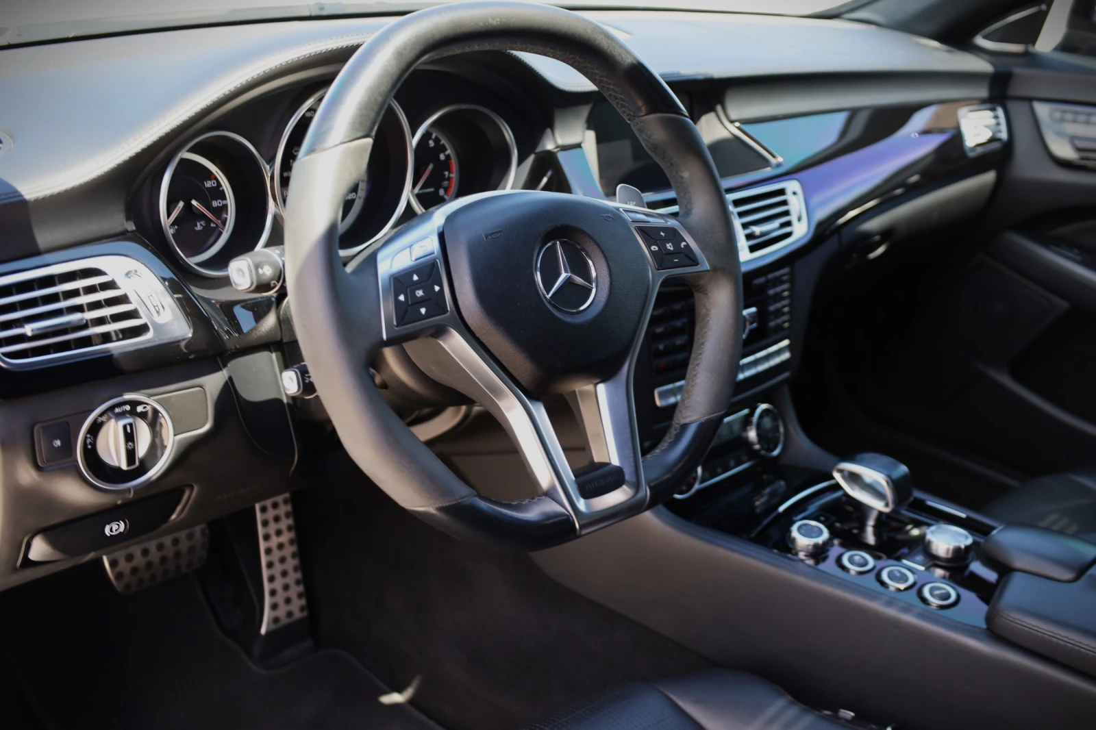 Mercedes-Benz CLS 63 AMG 5.5 ������ | Mobile.bg � ����������� 10