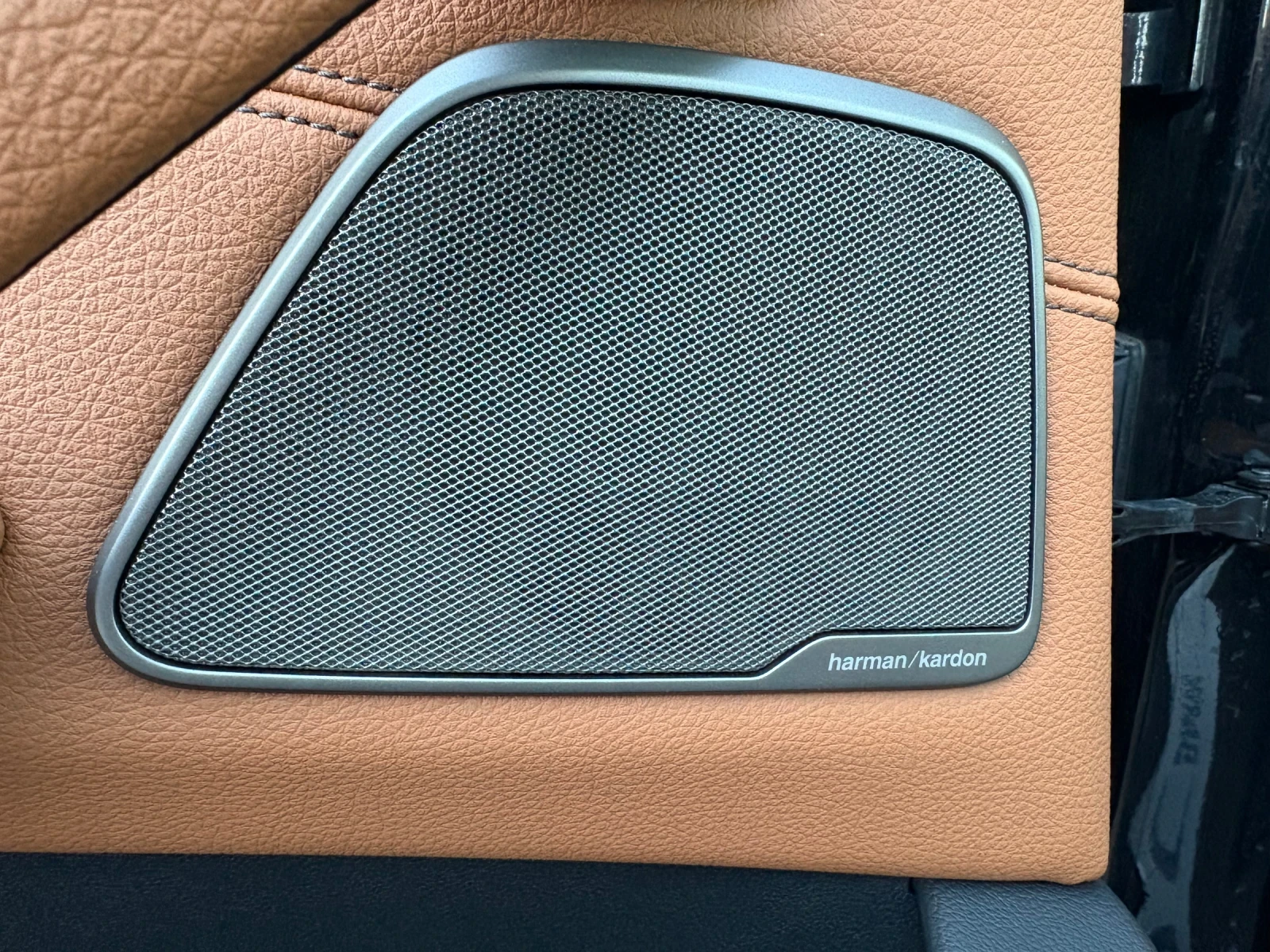 BMW 520 XDrive, снимка 7 - Автомобили и джипове - 55105441