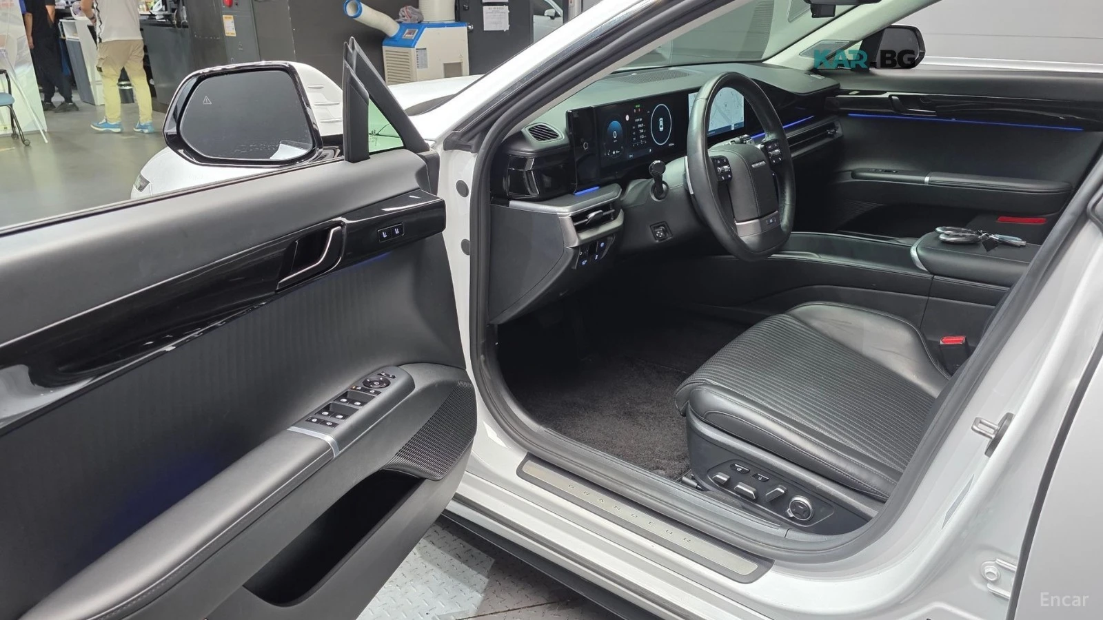Hyundai Grandeur 2.5/CALLIGRAPHY/DRIVE-ASSISTS, снимка 5 - Автомобили и джипове - 55752134