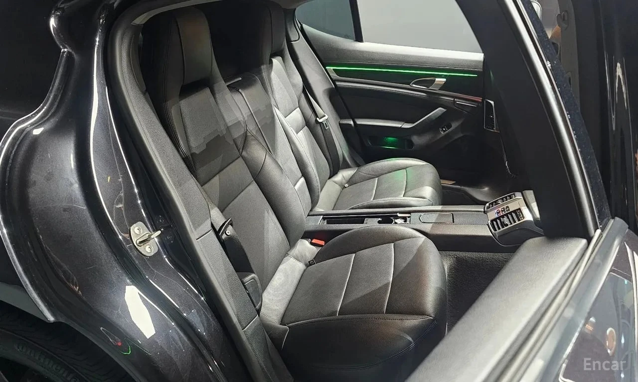 Porsche Panamera * 3.6 AWD * АВТОКРЕДИТ БЕЗ ПЪРВОНАЧАЛНА ВНОСКА* , снимка 11 - Автомобили и джипове - 56021519