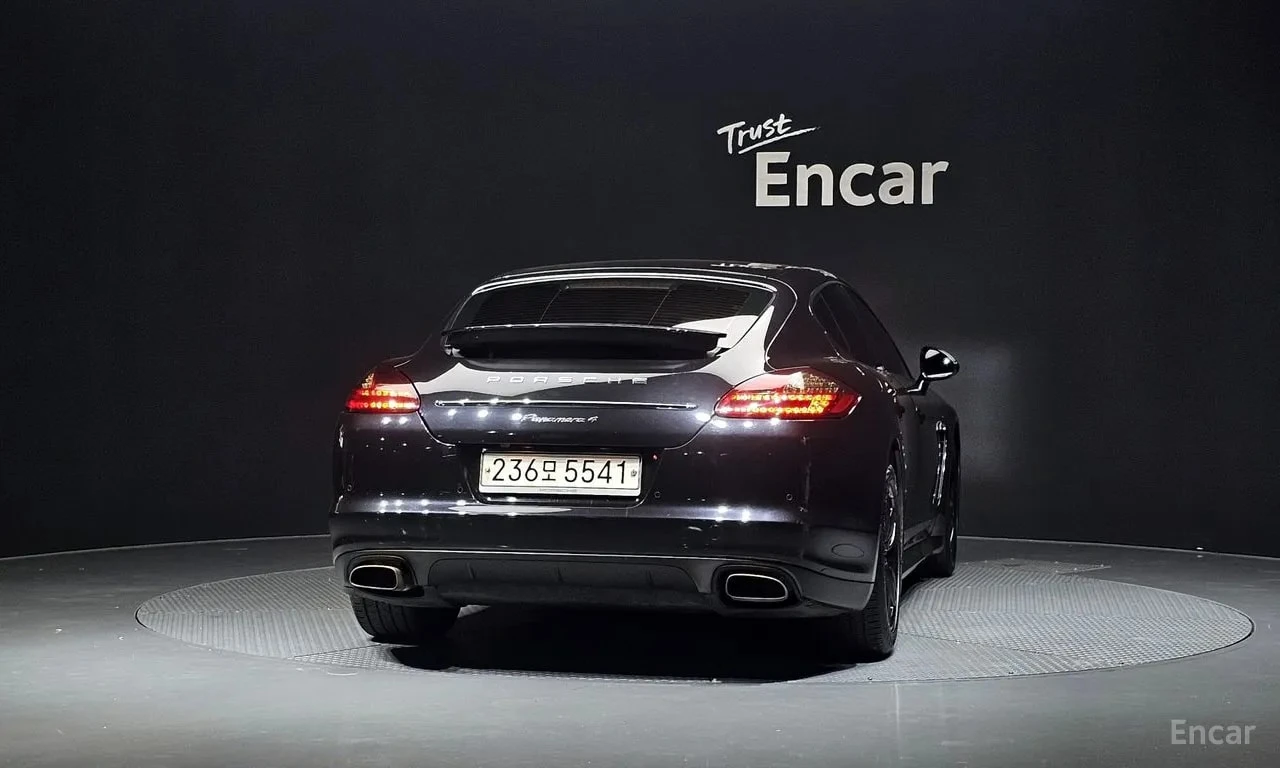 Porsche Panamera * 3.6 AWD * АВТОКРЕДИТ БЕЗ ПЪРВОНАЧАЛНА ВНОСКА* , снимка 4 - Автомобили и джипове - 56021519
