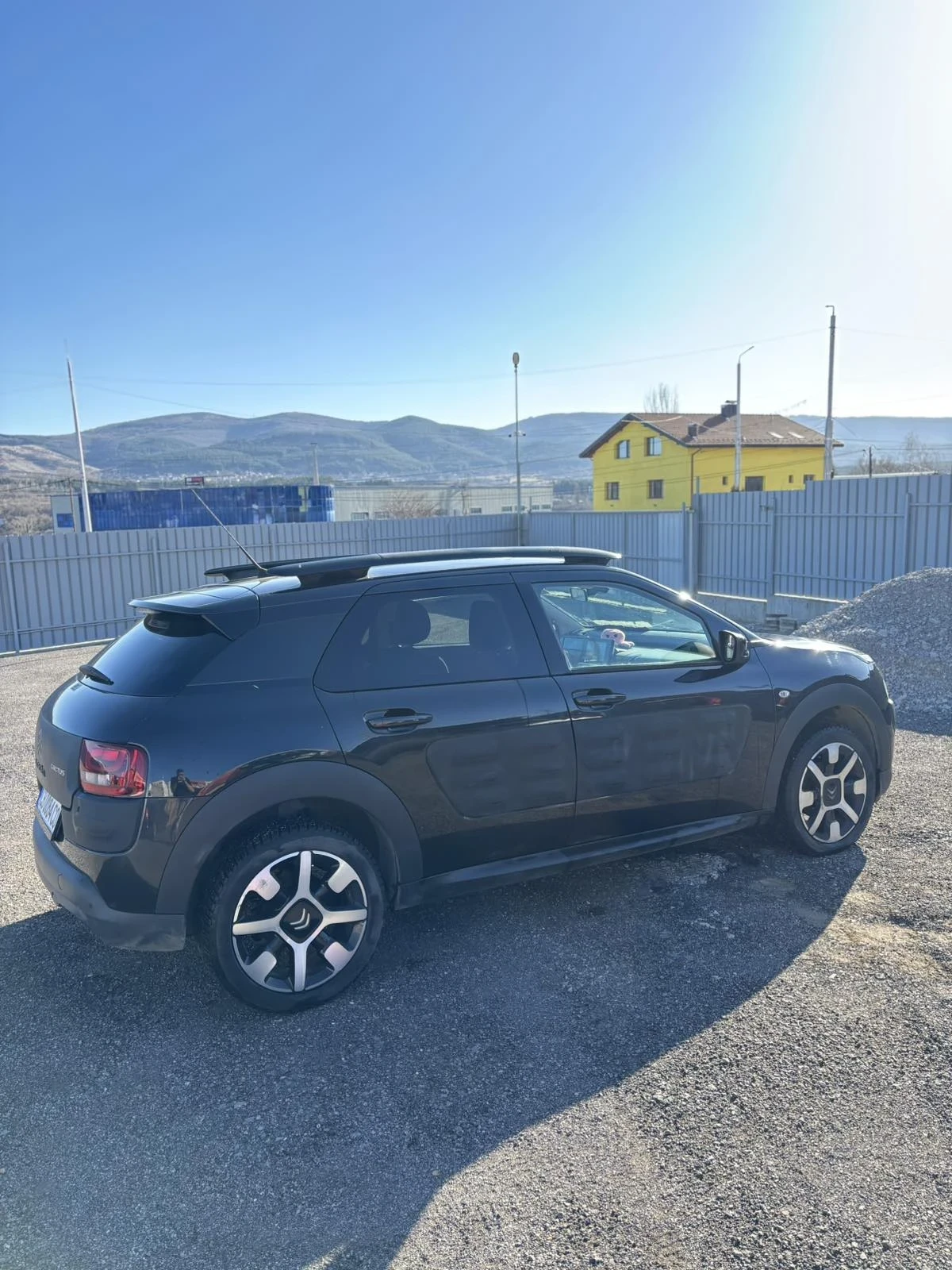 Citroen C4 Cactus, снимка 4 - Автомобили и джипове - 56098544