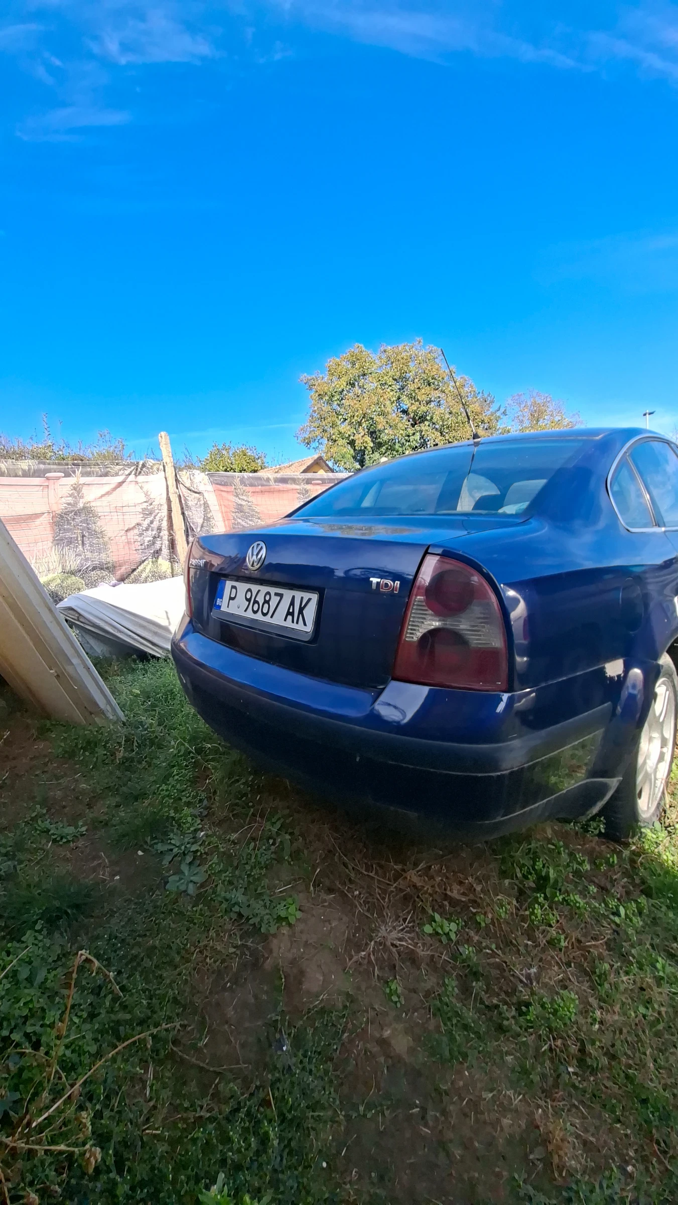 VW Passat 1.9 TDI, снимка 4 - Автомобили и джипове - 56600679