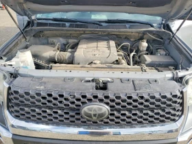 Toyota Tundra 5.7l Sr5, снимка 11