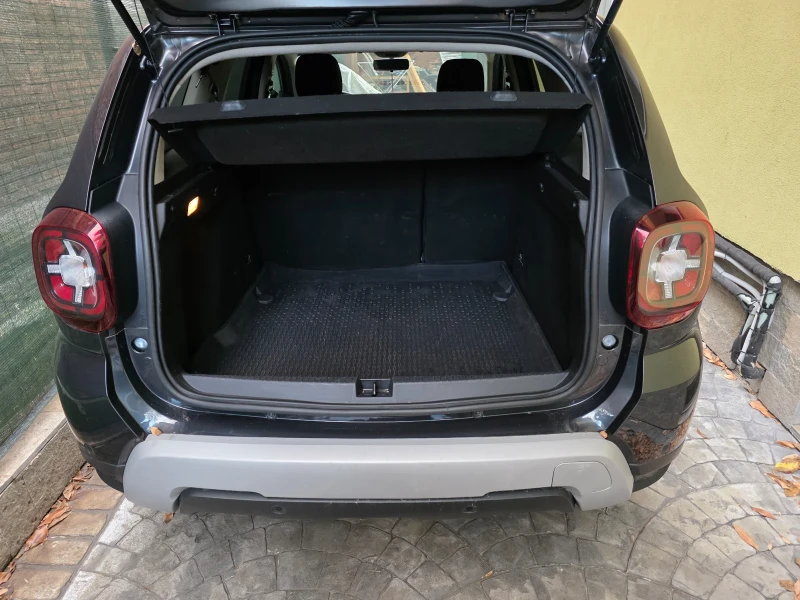 Dacia Duster, снимка 4 - Автомобили и джипове - 52380541