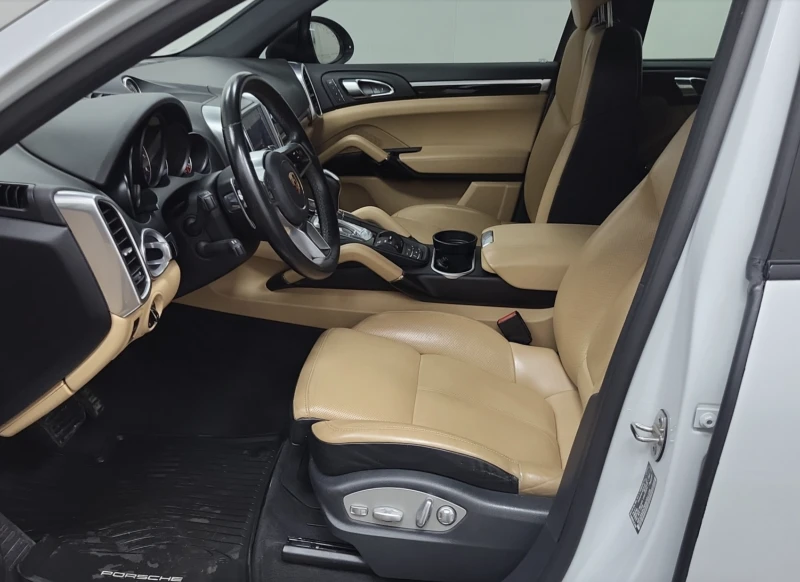 Porsche Cayenne AWD 4DR, снимка 7 - Автомобили и джипове - 52749646