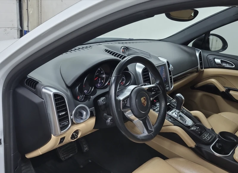 Porsche Cayenne AWD 4DR, снимка 9 - Автомобили и джипове - 52749646