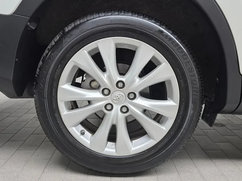 Toyota Rav4 2.5 4Wd, снимка 5 - Автомобили и джипове - 55796171