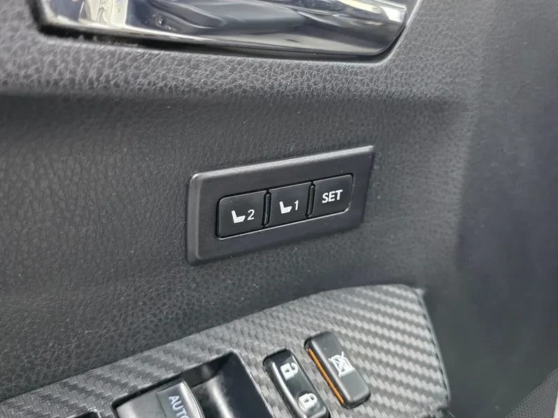 Toyota Rav4 2.5 4Wd, снимка 16 - Автомобили и джипове - 55796171