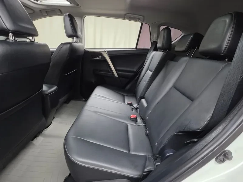 Toyota Rav4 2.5 4Wd, снимка 12 - Автомобили и джипове - 55796171