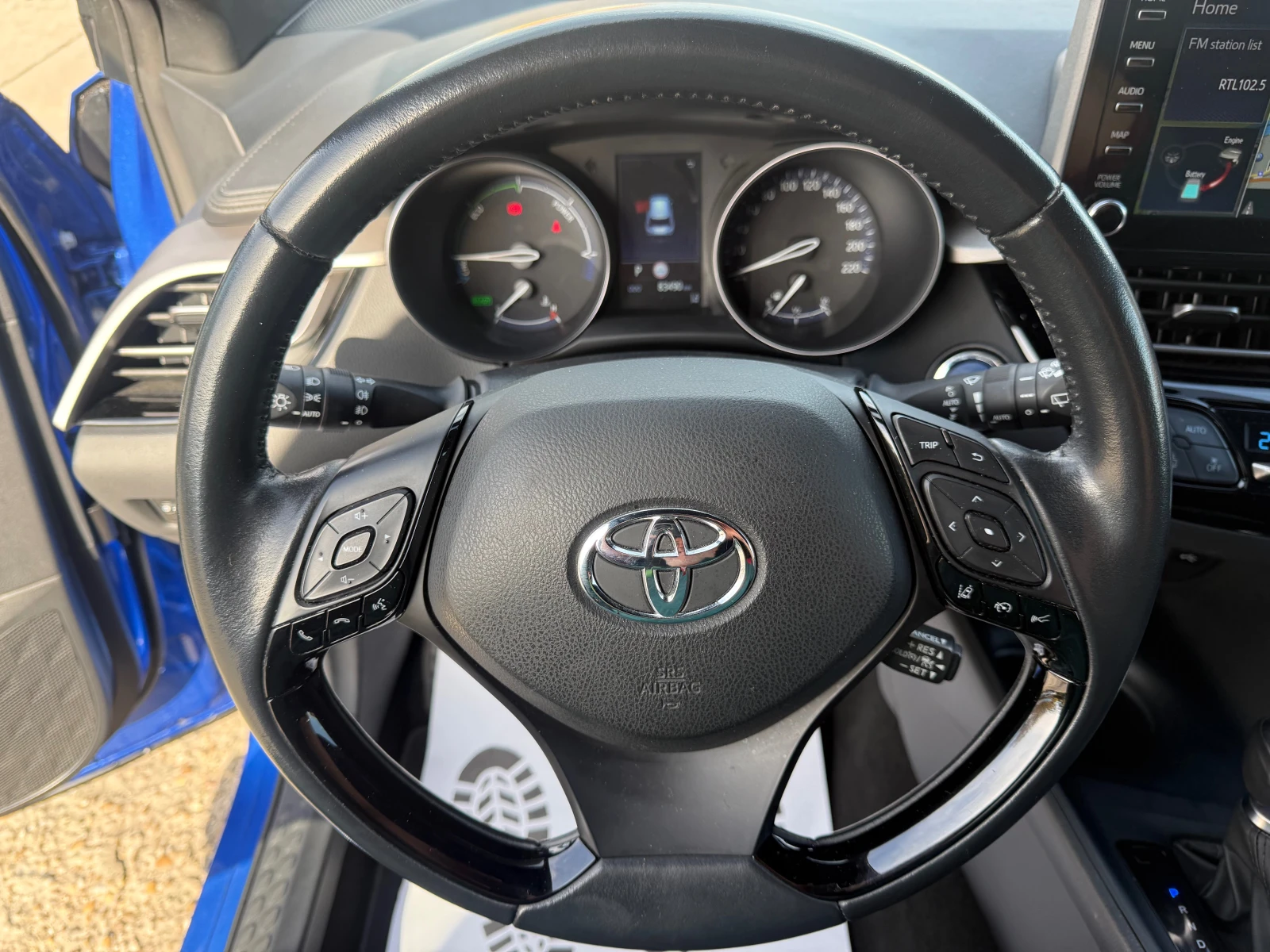 Toyota C-HR 1.8 Hybrid | Mobile.bg   11
