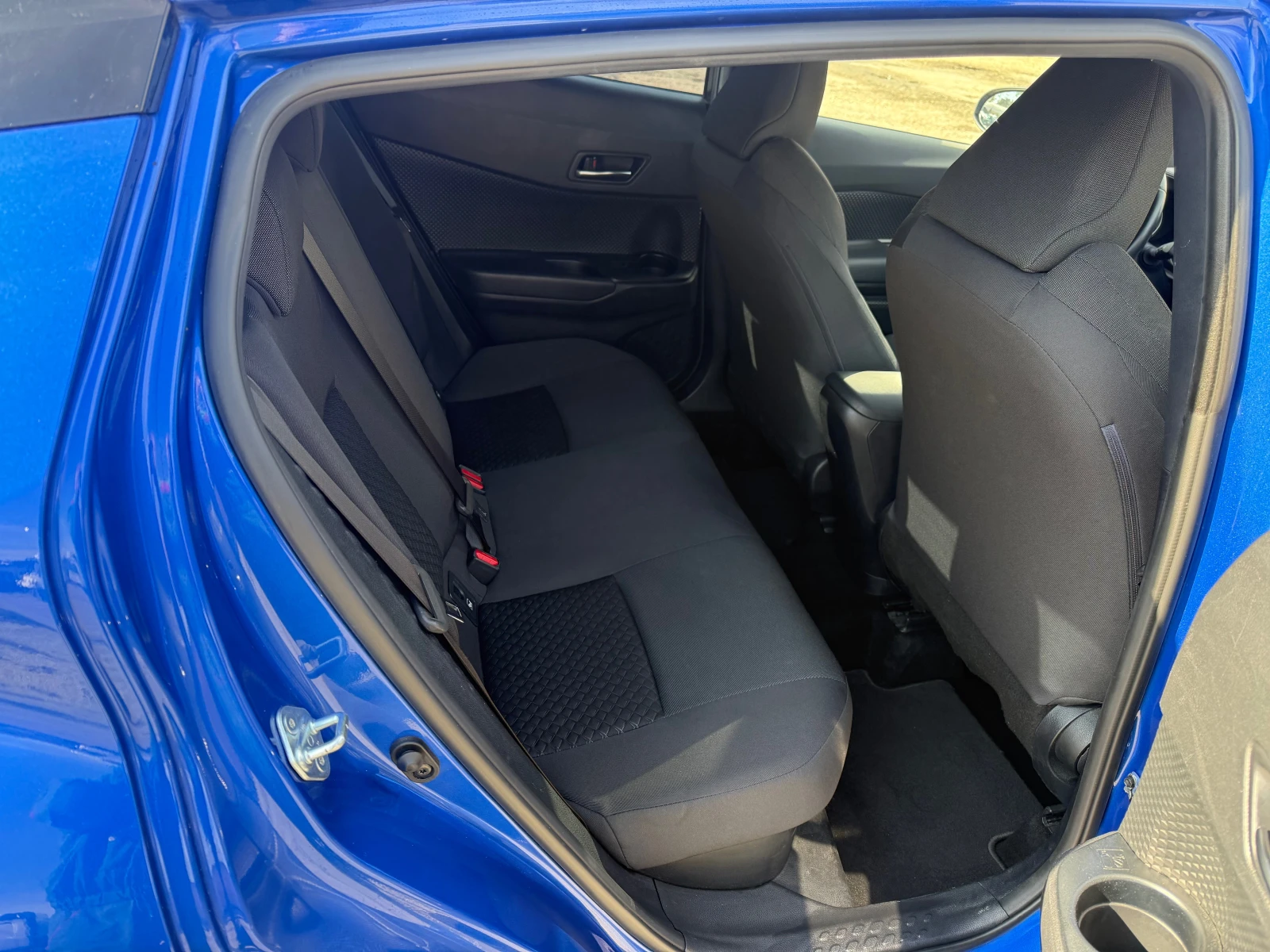 Toyota C-HR 1.8 Hybrid | Mobile.bg   14