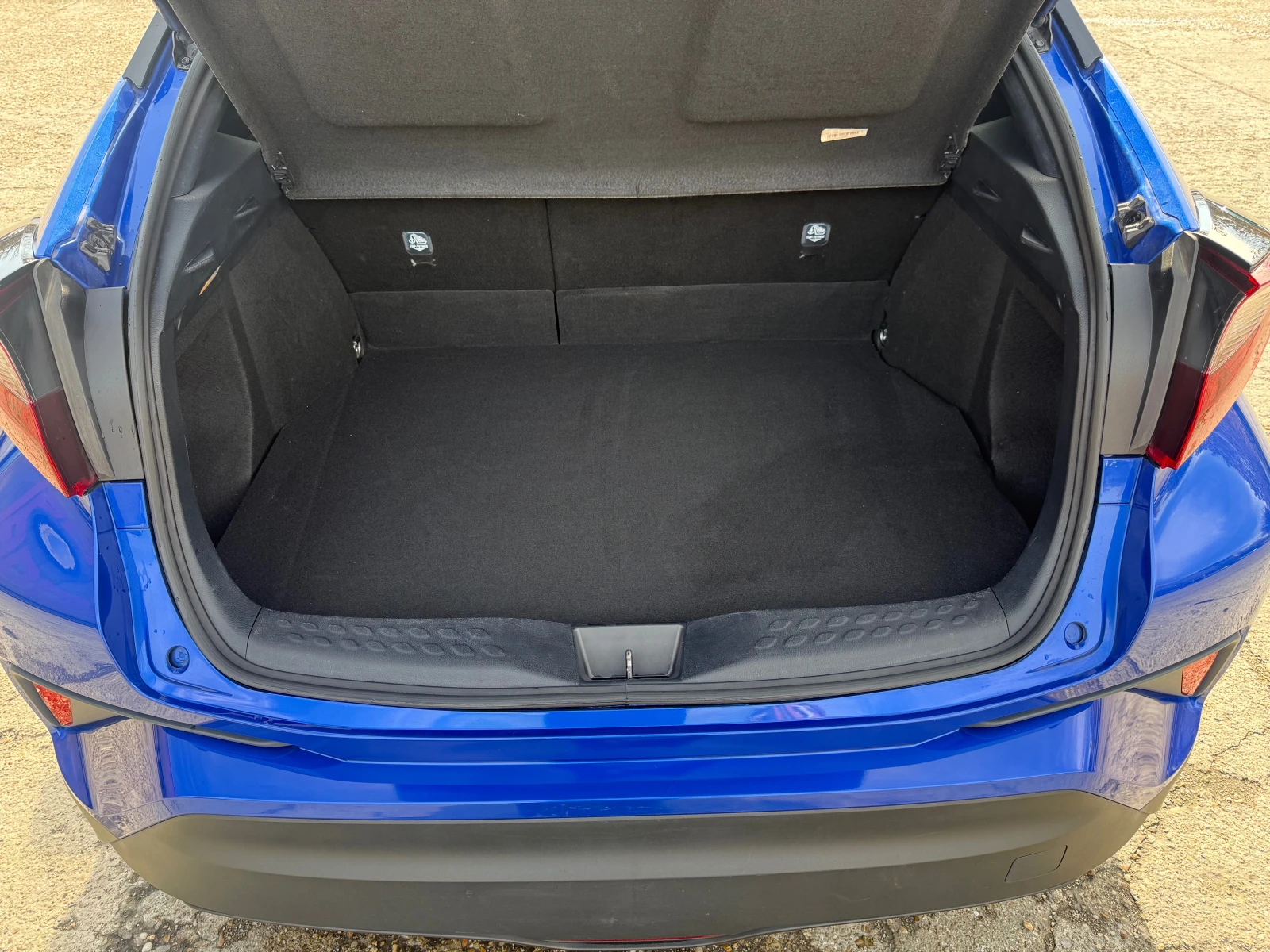 Toyota C-HR 1.8 Hybrid | Mobile.bg   16