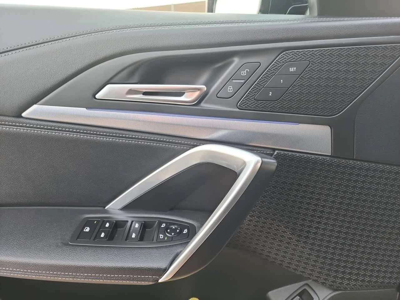 BMW X1 * xDrive28i Sports Activity Vehicle * CARFAX * ��� | Mobile.bg � ����������� 11