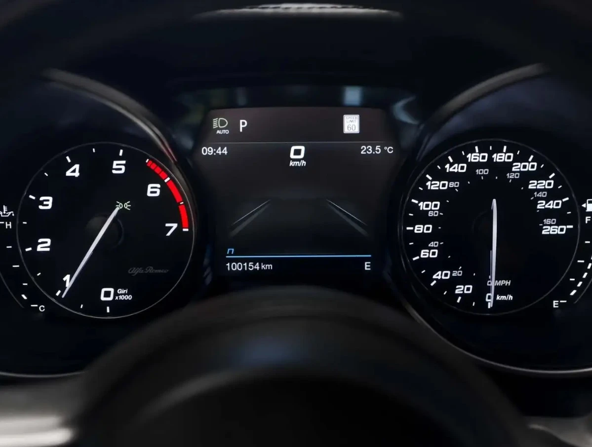 Alfa Romeo Stelvio 2022 Alfa Romeo Stelvio Veloce, снимка 8 - Автомобили и джипове - 53889067