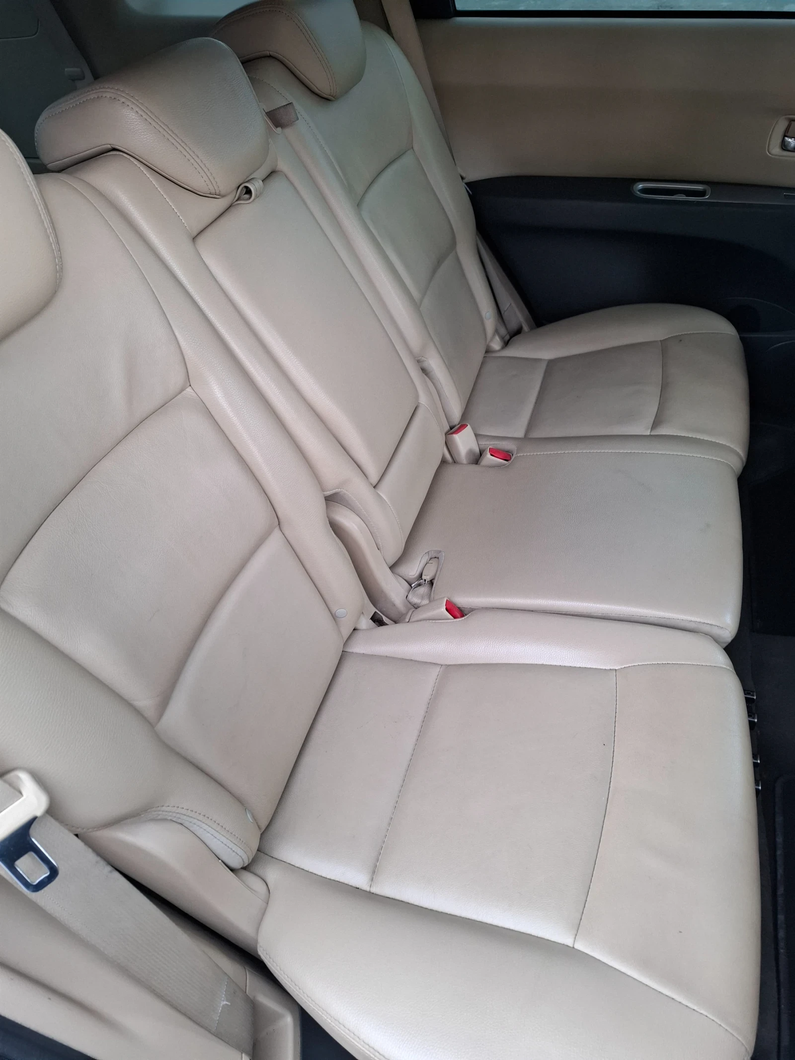 Subaru B10 Tribeka Executive, снимка 10 - Автомобили и джипове - 54285020