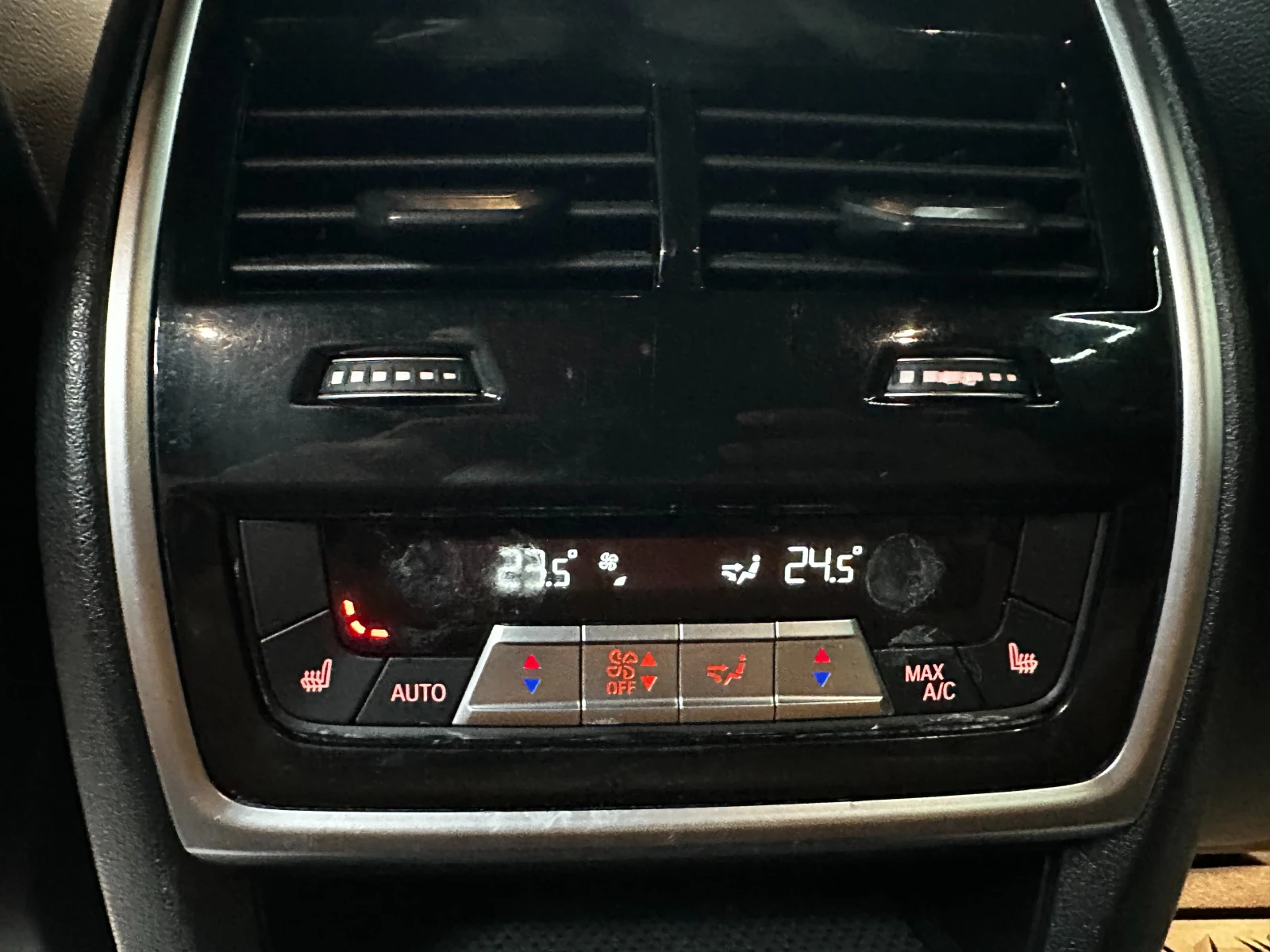 BMW X5 3.0 hybrid 340 к.с./Сервизна история/Доказани км, снимка 9 - Автомобили и джипове - 55483906