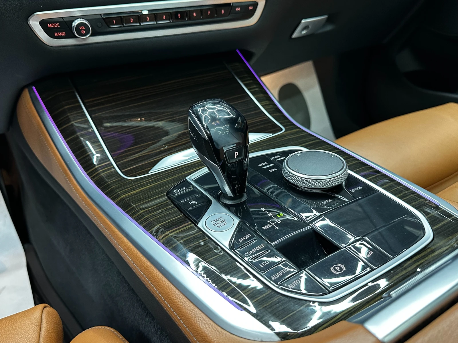 BMW X5 3.0 hybrid 340 к.с./Сервизна история/Доказани км, снимка 13 - Автомобили и джипове - 55483906