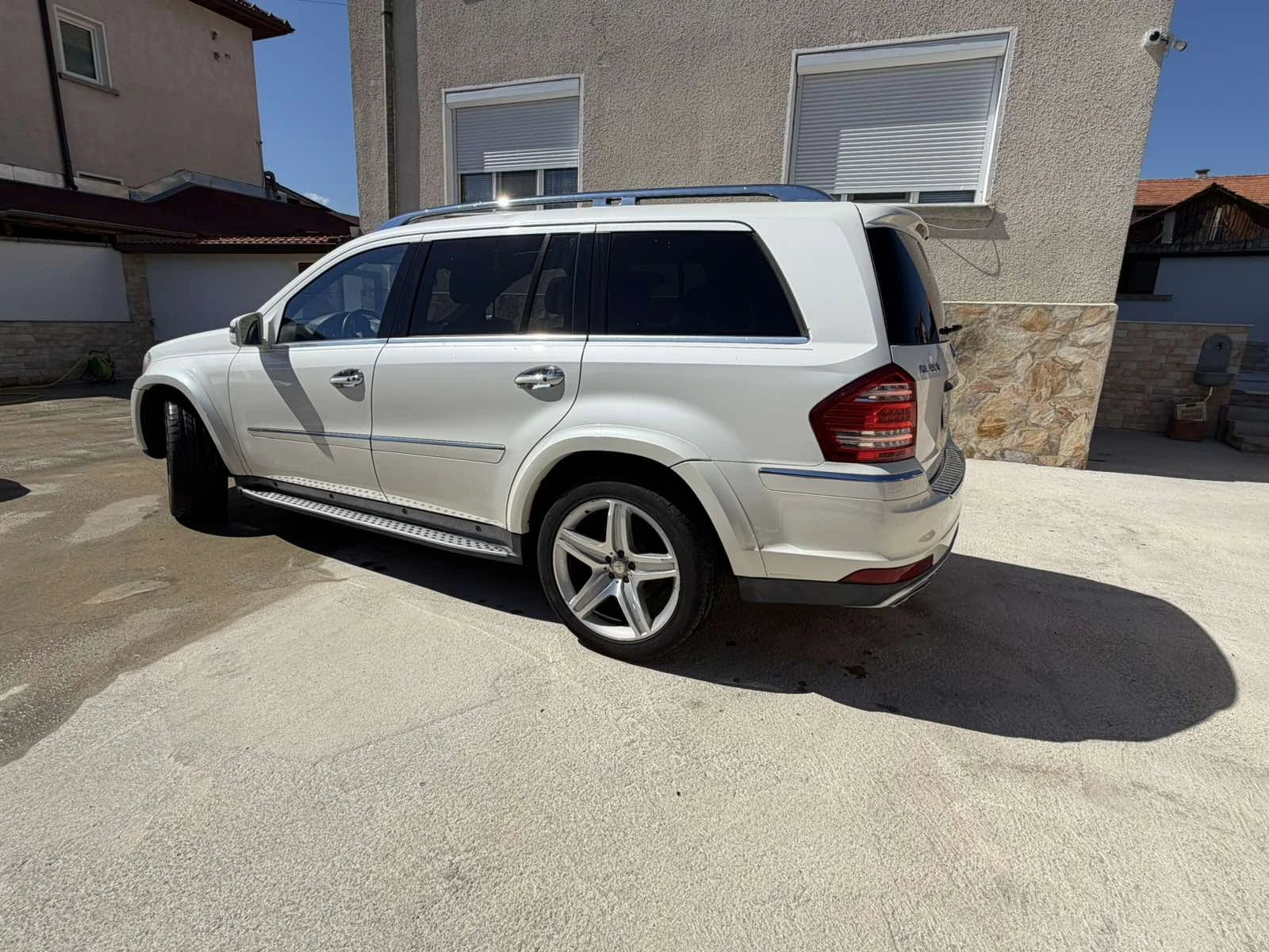 Mercedes-Benz GL 550, снимка 4 - Автомобили и джипове - 56007521