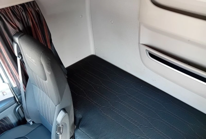 Daf XF LOW DECK, снимка 11 - Камиони - 51806311