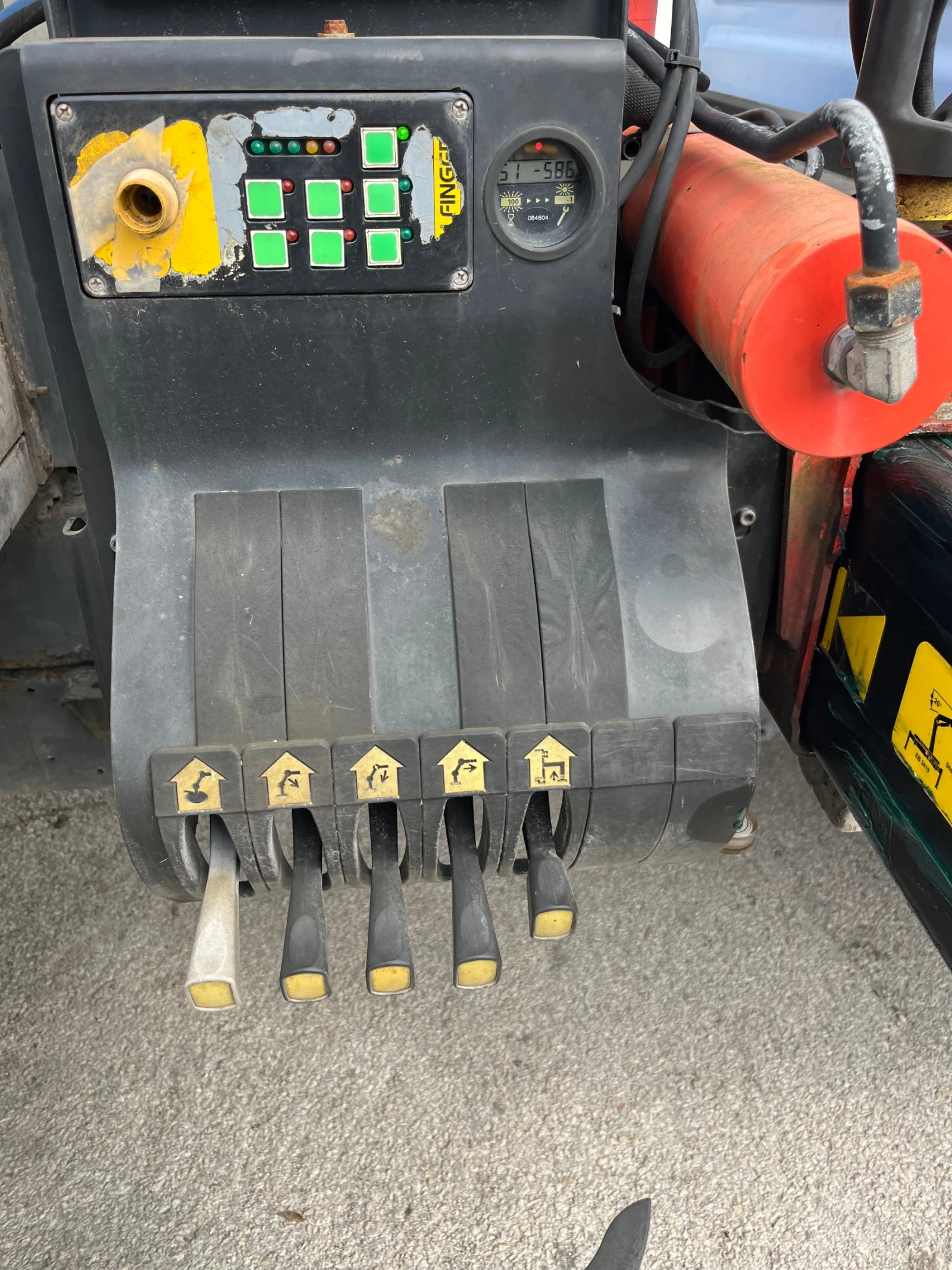 Iveco Daily, снимка 8 - Камиони - 54151845