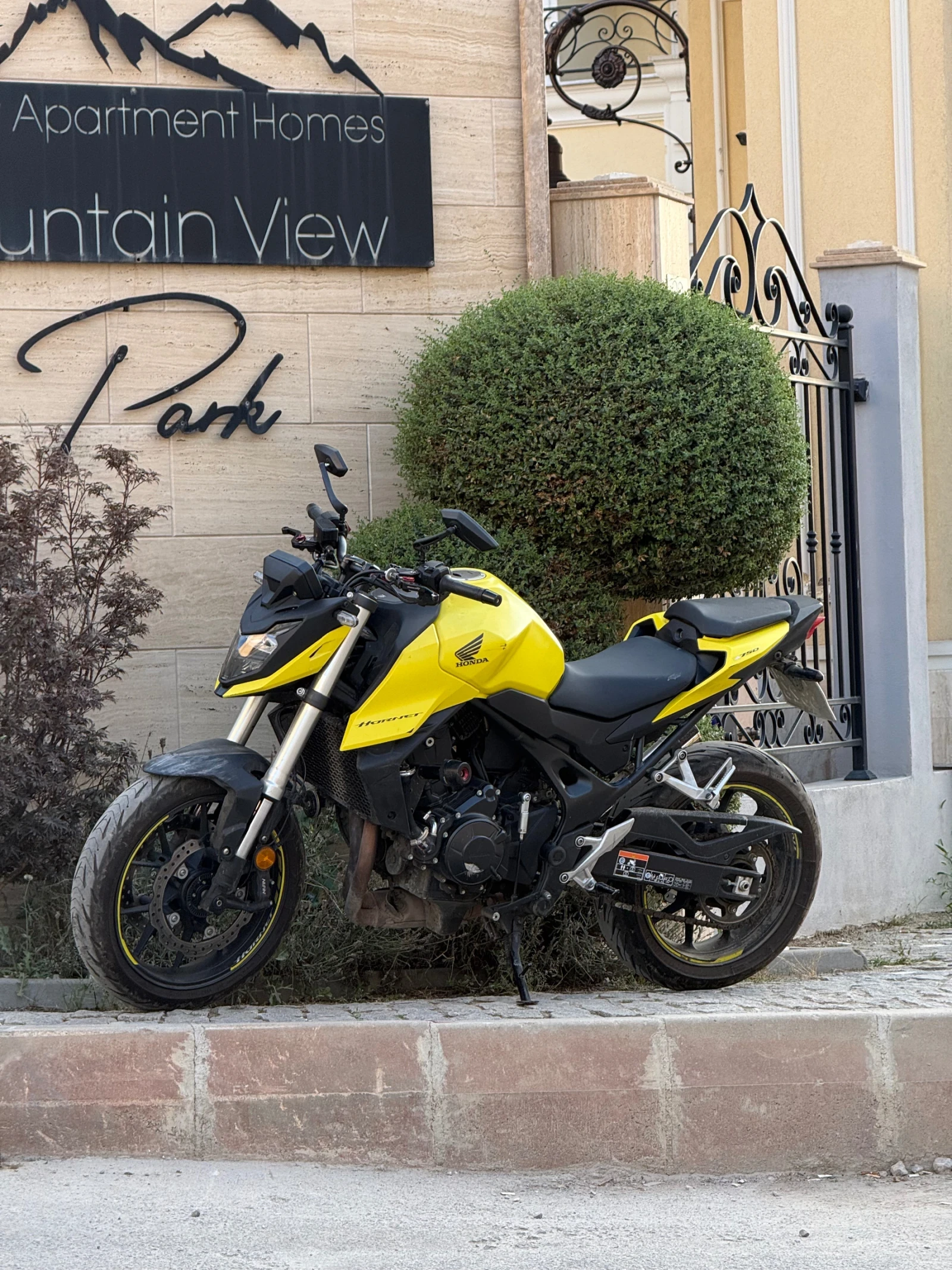 Honda Hornet CB750/ABS/TC/BLACK WIDOW