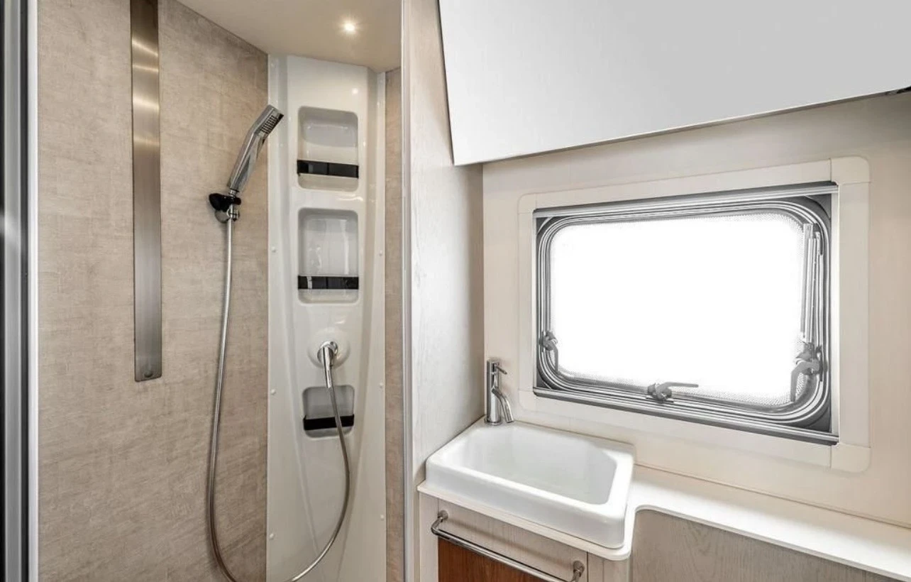 Кемпер Rimor SEAL 5/FIAT DUCATO 2.3 MULTIJET/2020/6 МЕСТА/6 ЛЕГ, снимка 10 - Каравани и кемпери - 54695669