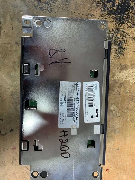 ��������� BOSE �� Audi �8 D3 4E0035223A ��� 200 | Mobile.bg � ����������� 1