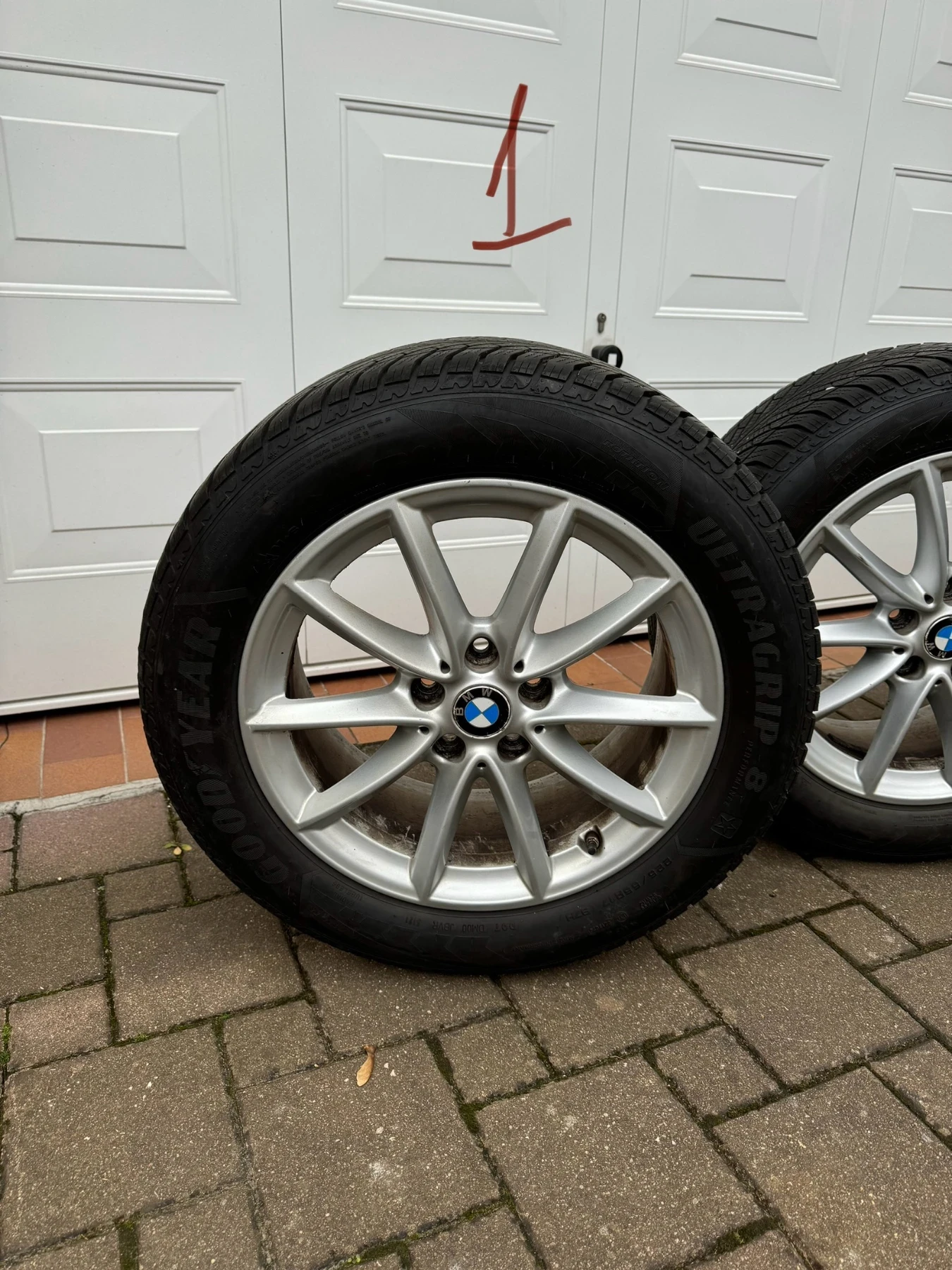    225/55R17  BMW X1 | Mobile.bg   2