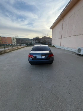 Mercedes-Benz E 300, снимка 3
