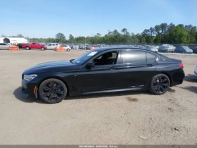BMW 760 * V12* XDRIVE* BOWERS&WILKINS* МАСАЖИ* ПАНОРАМА* F, снимка 13
